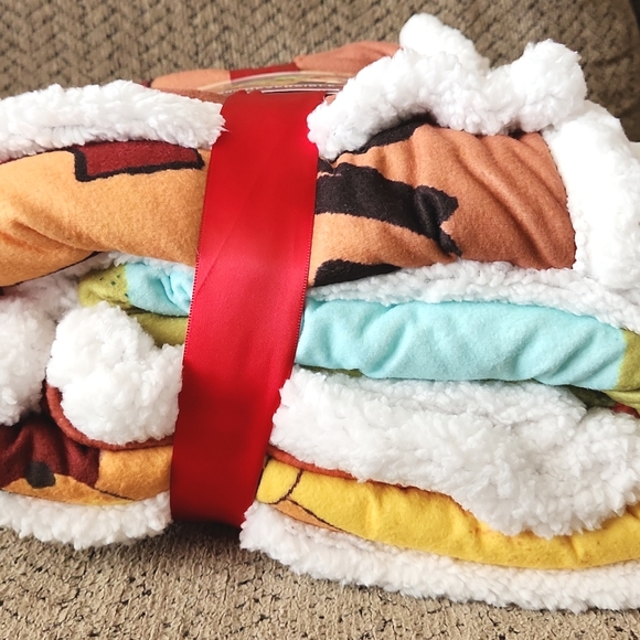 Disney throw blanket - Picture 9 of 9